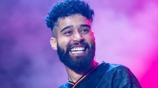 AP Dhillon Biography, Age, Career, Net Worth, Songs & More